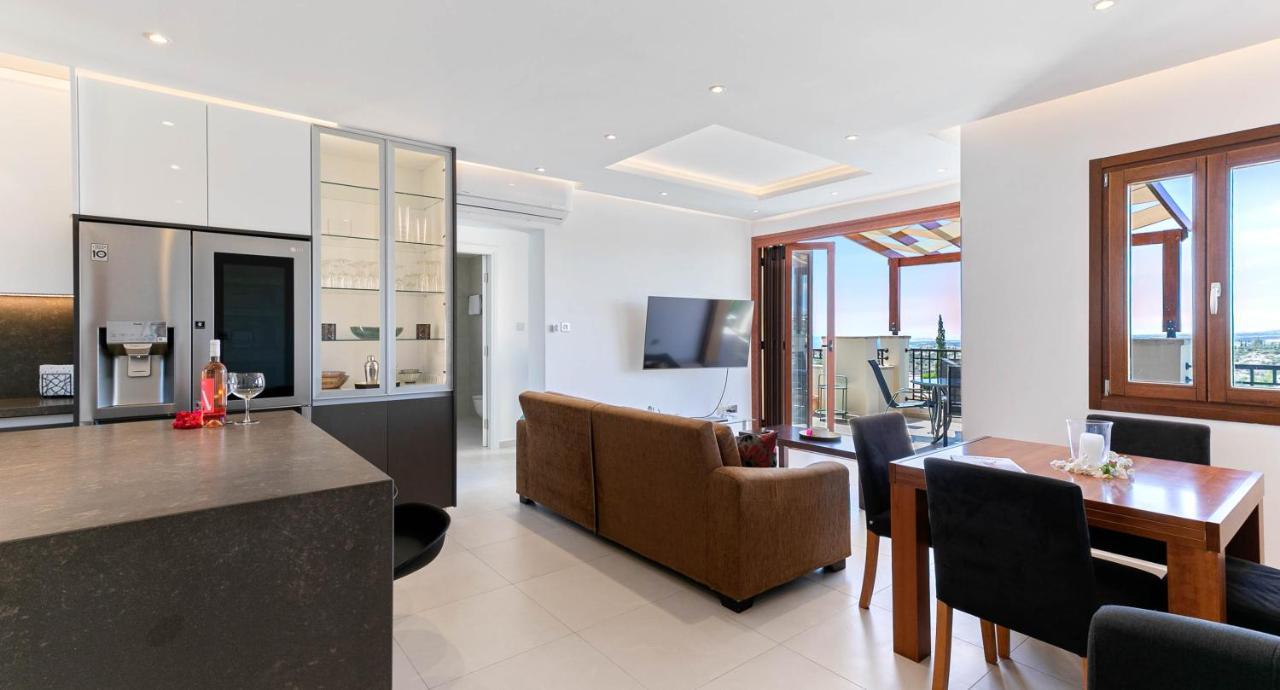 Modern Apartment Nz11 Large Balconies With Sea And Mountain Views كوكليا المظهر الخارجي الصورة